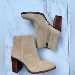 Vince Camuto Paitrilla heeled suede bootie tan size 7.5 new